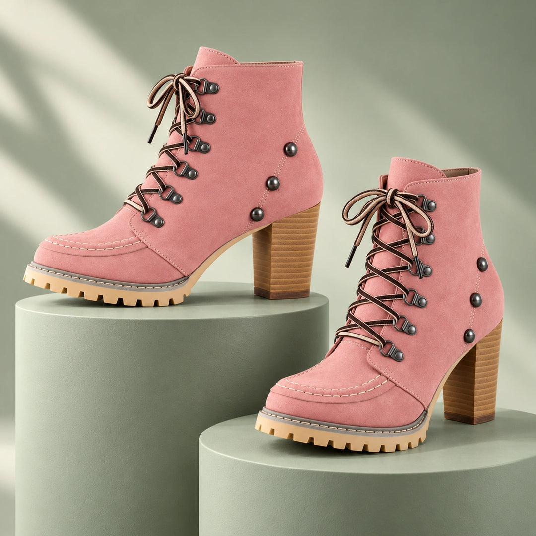 Donna Lace-Up Boots