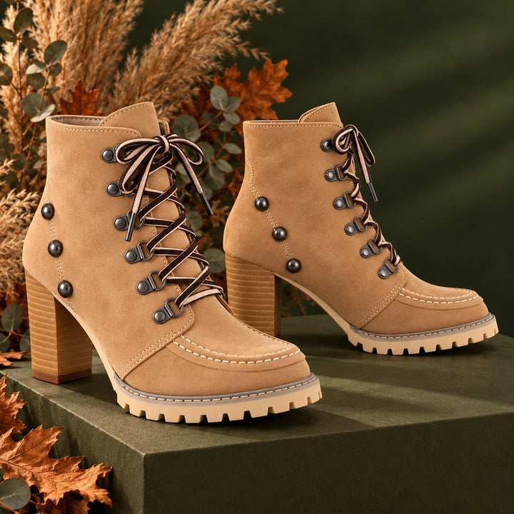 Donna Lace-Up Boots