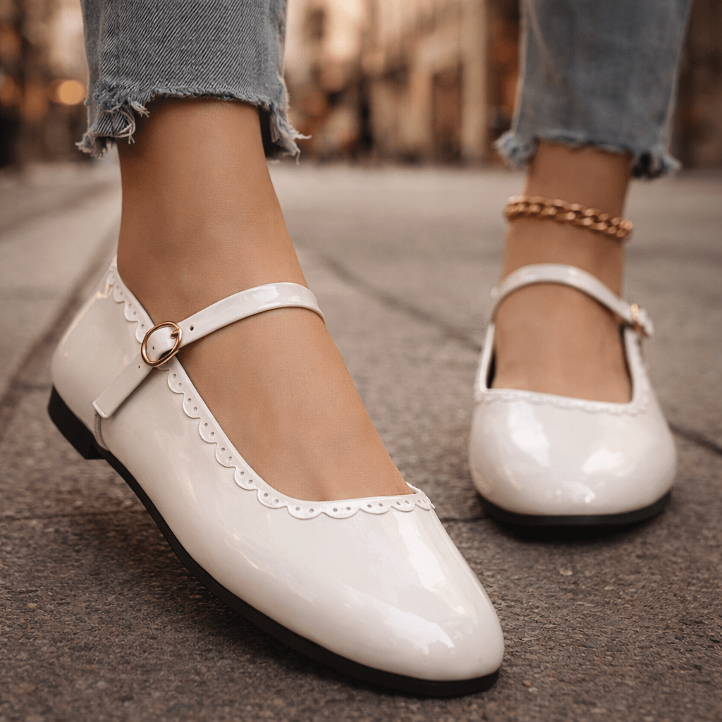 Odette Noir Flats
