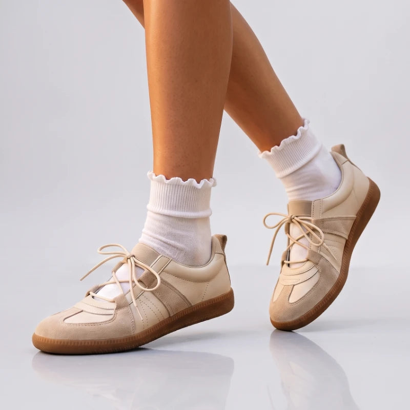 Thea Retro Sneakers