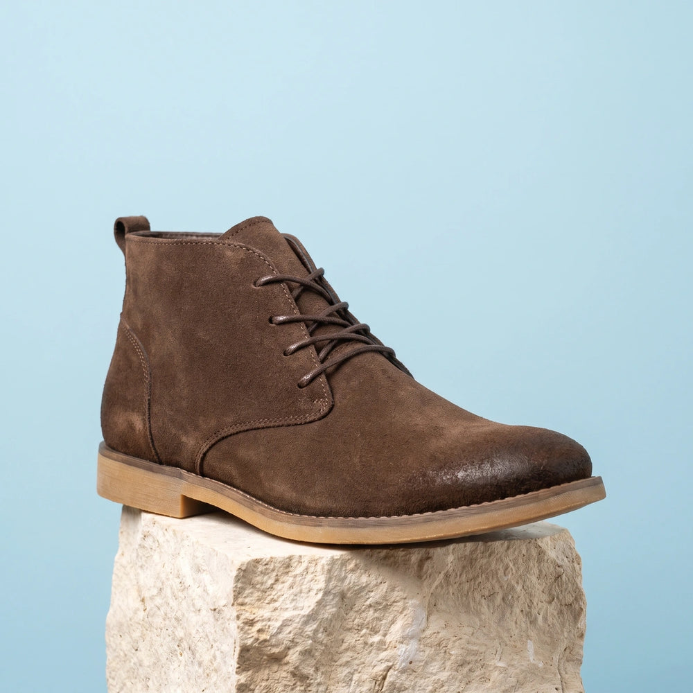 Bastien Suede Lightweight Lace Up Chukka Boots - Brown