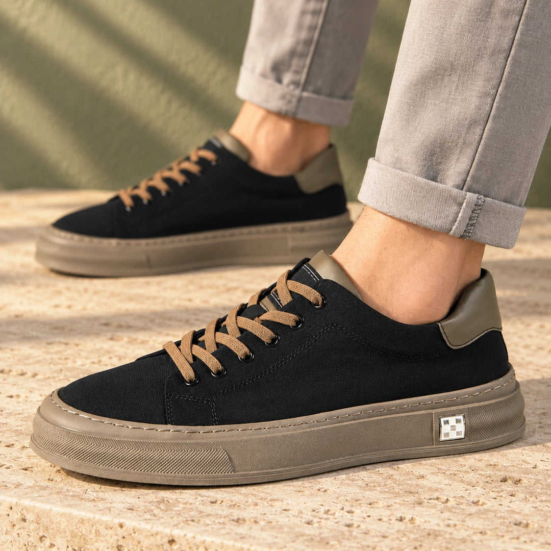 Carl Canvas Contrast Heel Low Top Sneakers - Obsidian Black