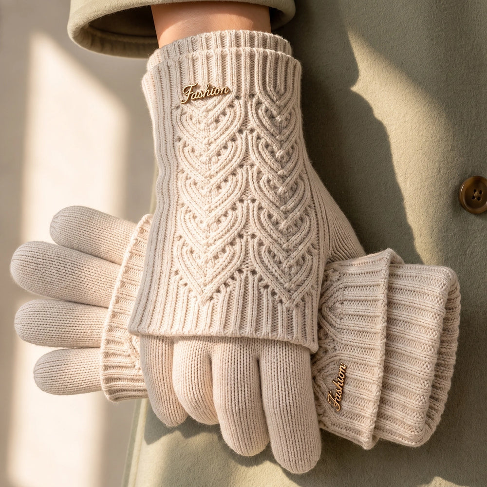 Chelsea Heart Knit Cashmere Gloves - Beige