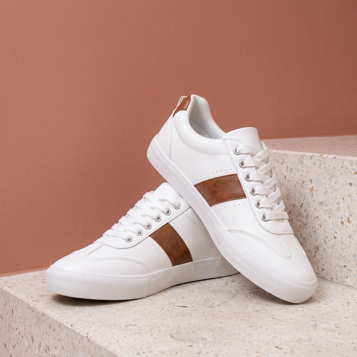 Kenneth Stripe Detail Court Sneakers - White