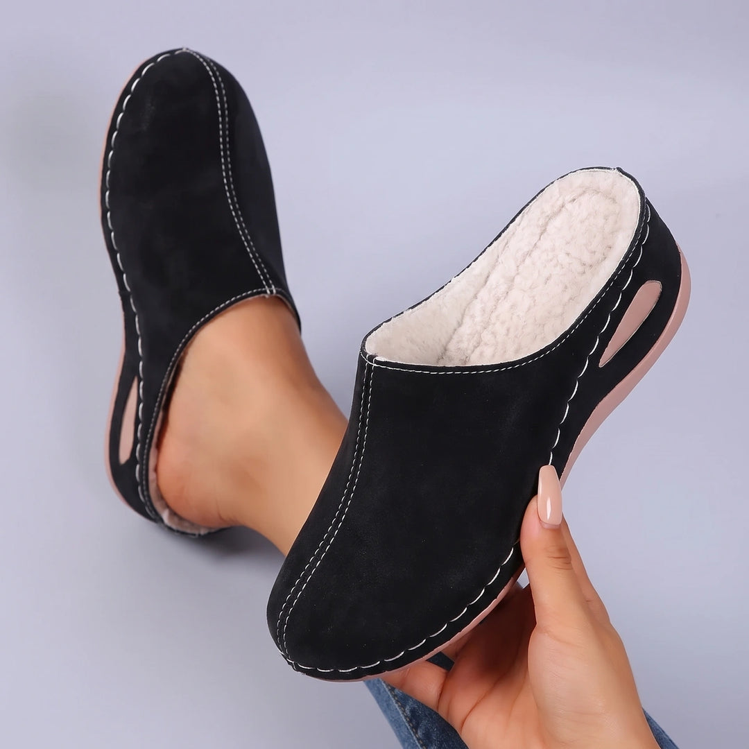 Nellie Faux Fur Orthopedic Clogs - Black