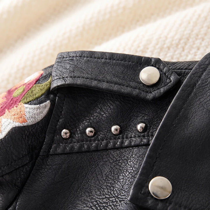 Anouk Women&